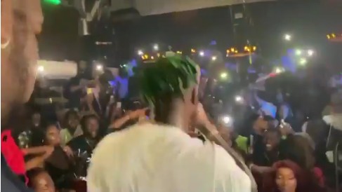 Zlatan Ibile is in America for a tour and the guy killed the show. See how people were singing along to the self acclaimed Zanku Master…