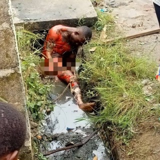 Suspected Transformer Vandal Electrocuted In Bayelsa (Graphic Photos)